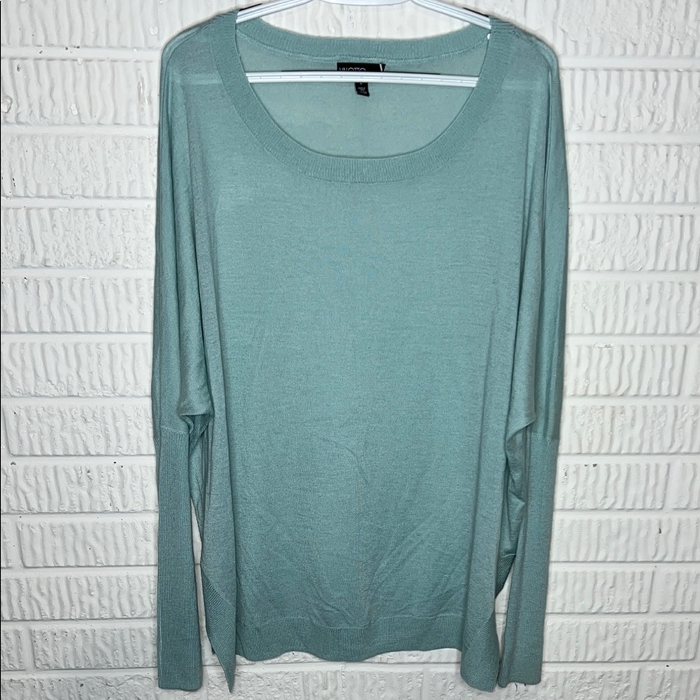 Valette Women's Light Green Thin Knit Sweater
